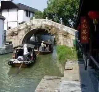 逃出巫婆屋